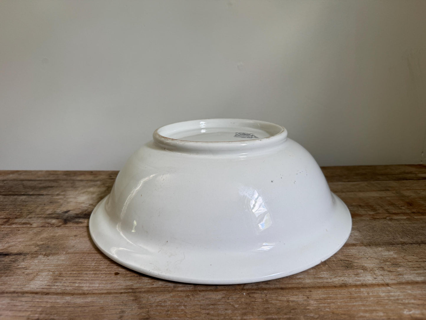 Antique White Maddock & Co Large Fruit Bowl Center Serving Piece Basin
