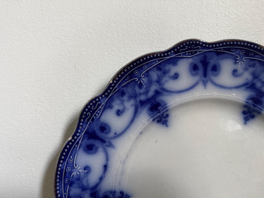 Antique Crockery Co. Monarch Flow Blue 9.25" Dinner Plate Scalloped Edge