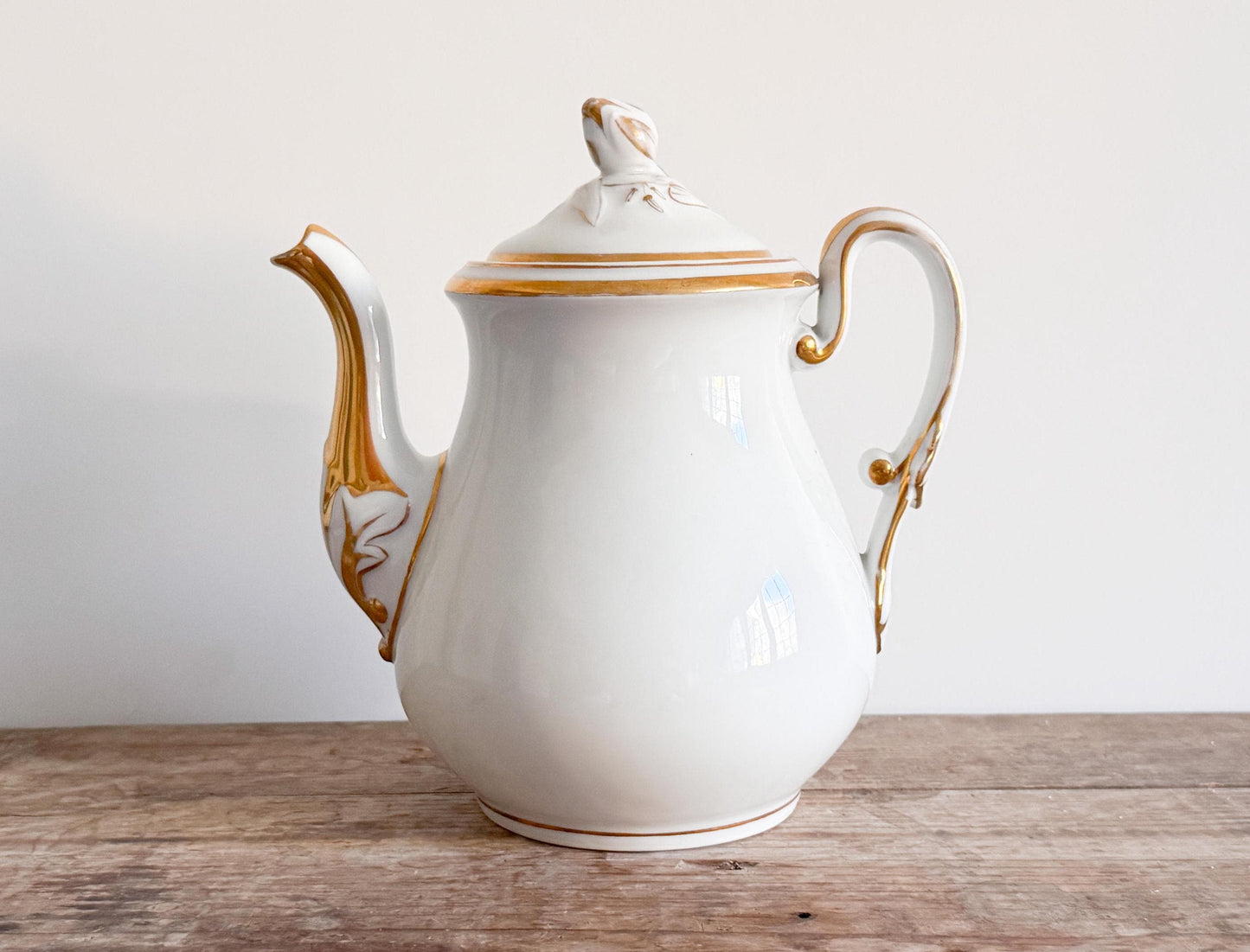 Antique Haviland White Gilt Tea Pot Pitcher Limoges