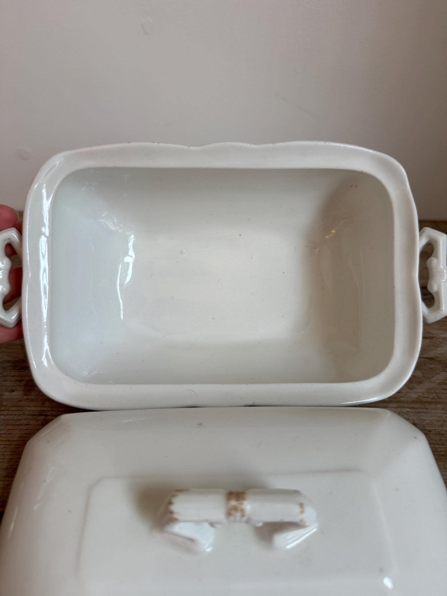 Antique John Maddock & Sons England Pottery White English Ironstone Covered Vegetable Dish Tureen