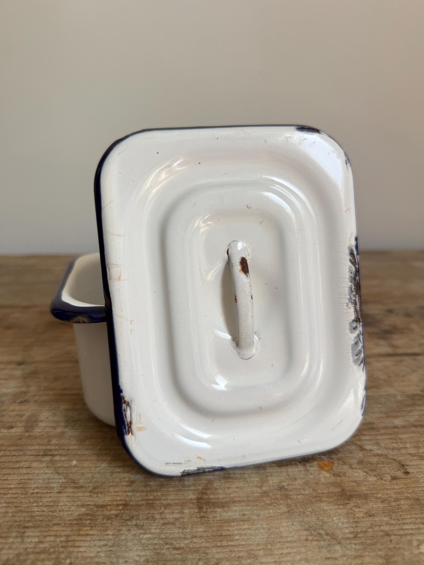 Vintage White Navy Blue Enamelware Refrigerator Dish Box Distressed Case Metal