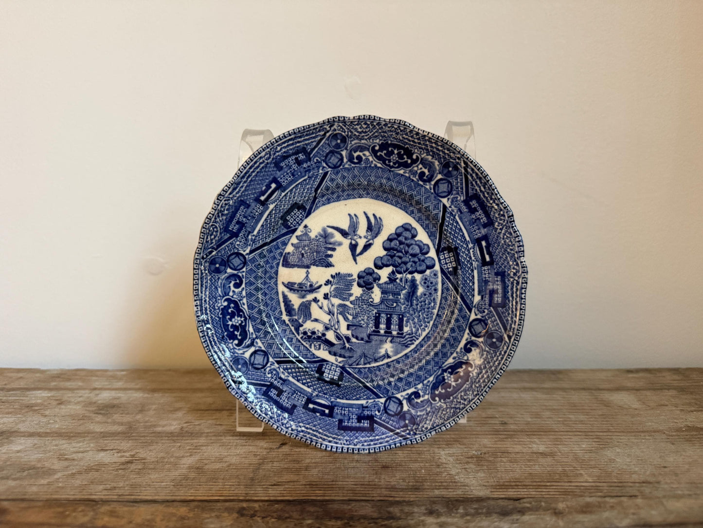 Antique 6" Dessert Plate Buffalo Pottery 1907 Blue Willow White Transferware Royal Tudor Ware