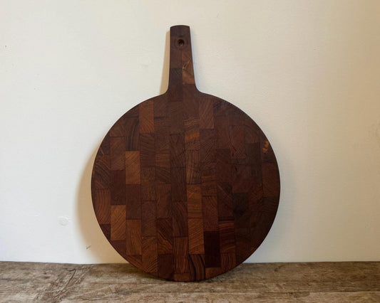 Vintage Dansk Rounded Thin Brown MCM Cutting Board with Handle Jens Quistgaard