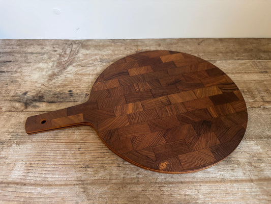 Vintage Dansk Rounded Thin Brown MCM Cutting Board with Handle Jens Quistgaard