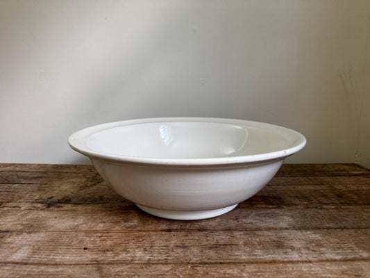 Antique White Maddock & Co Large Fruit Bowl Center Serving Piece Basin