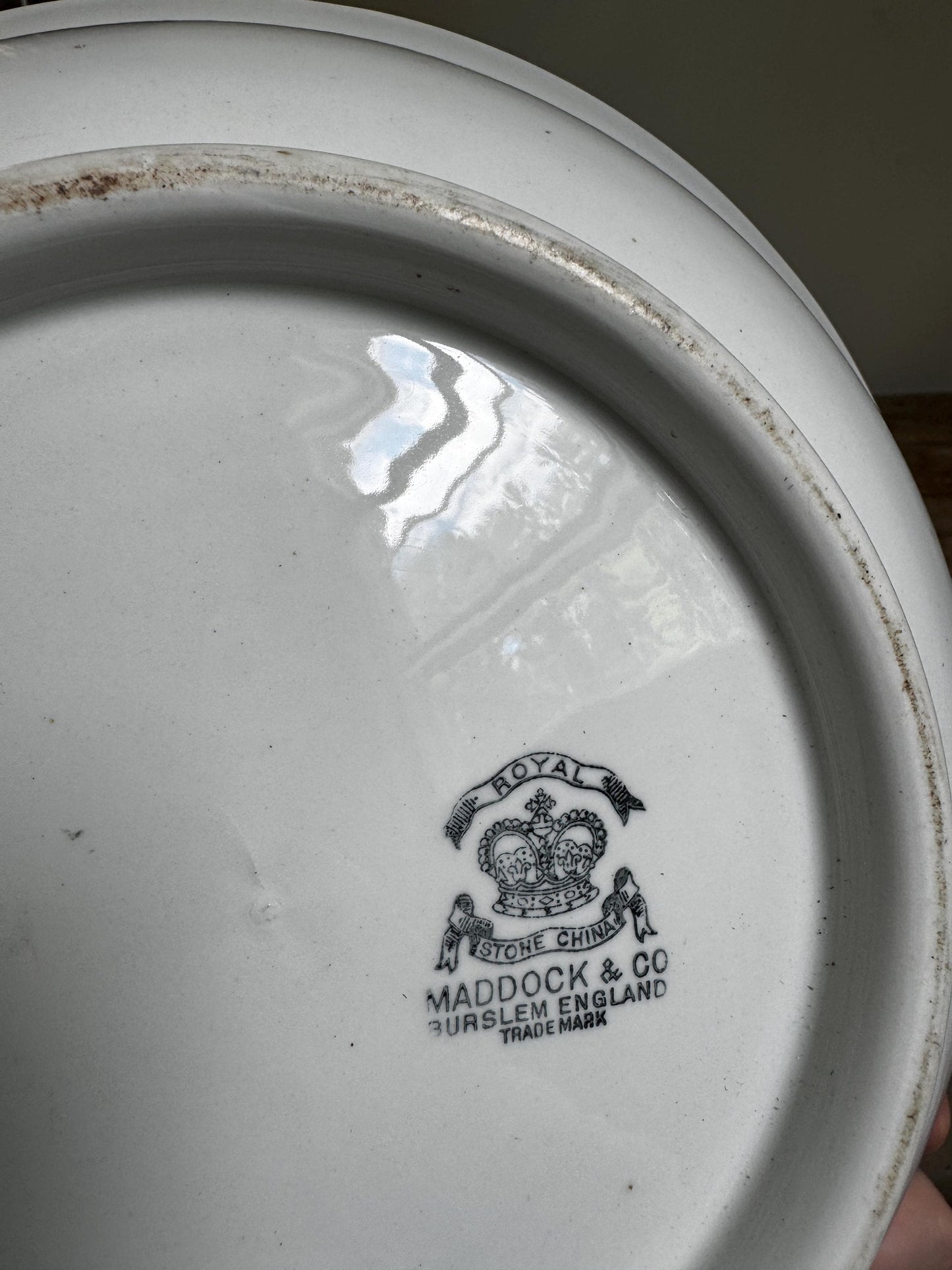 Antique White Maddock & Co Large Fruit Bowl Center Serving Piece Basin