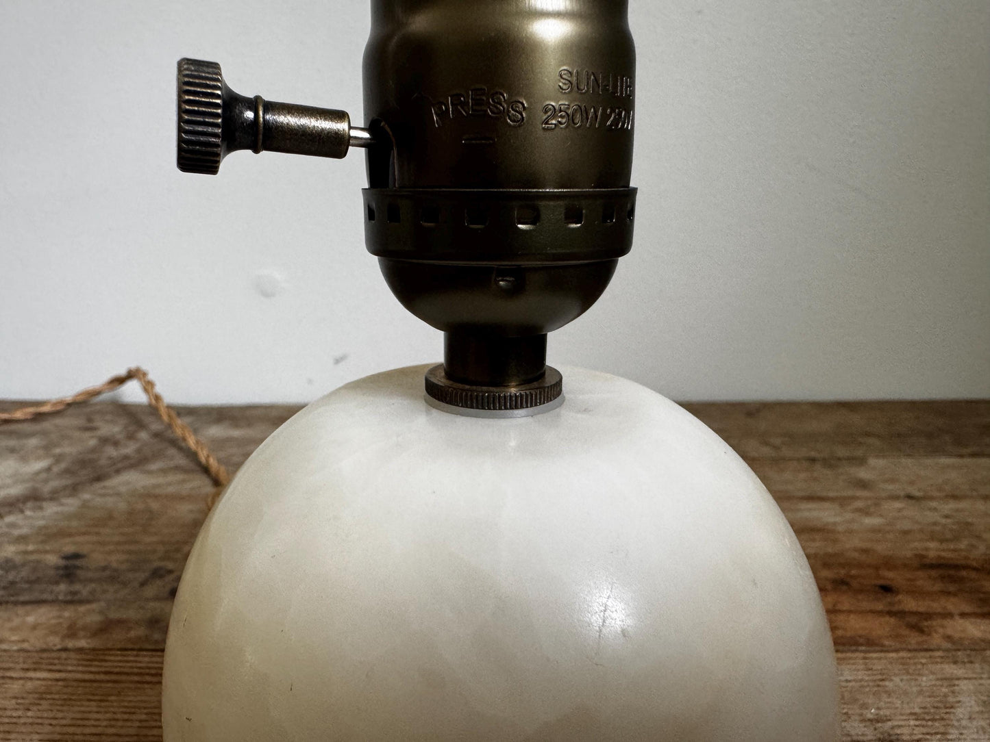 Alabaster Vintage Mini Orb Boudoir Antique Neoclassical Cream White Stone Table Lamp Antique Vintage  Gold