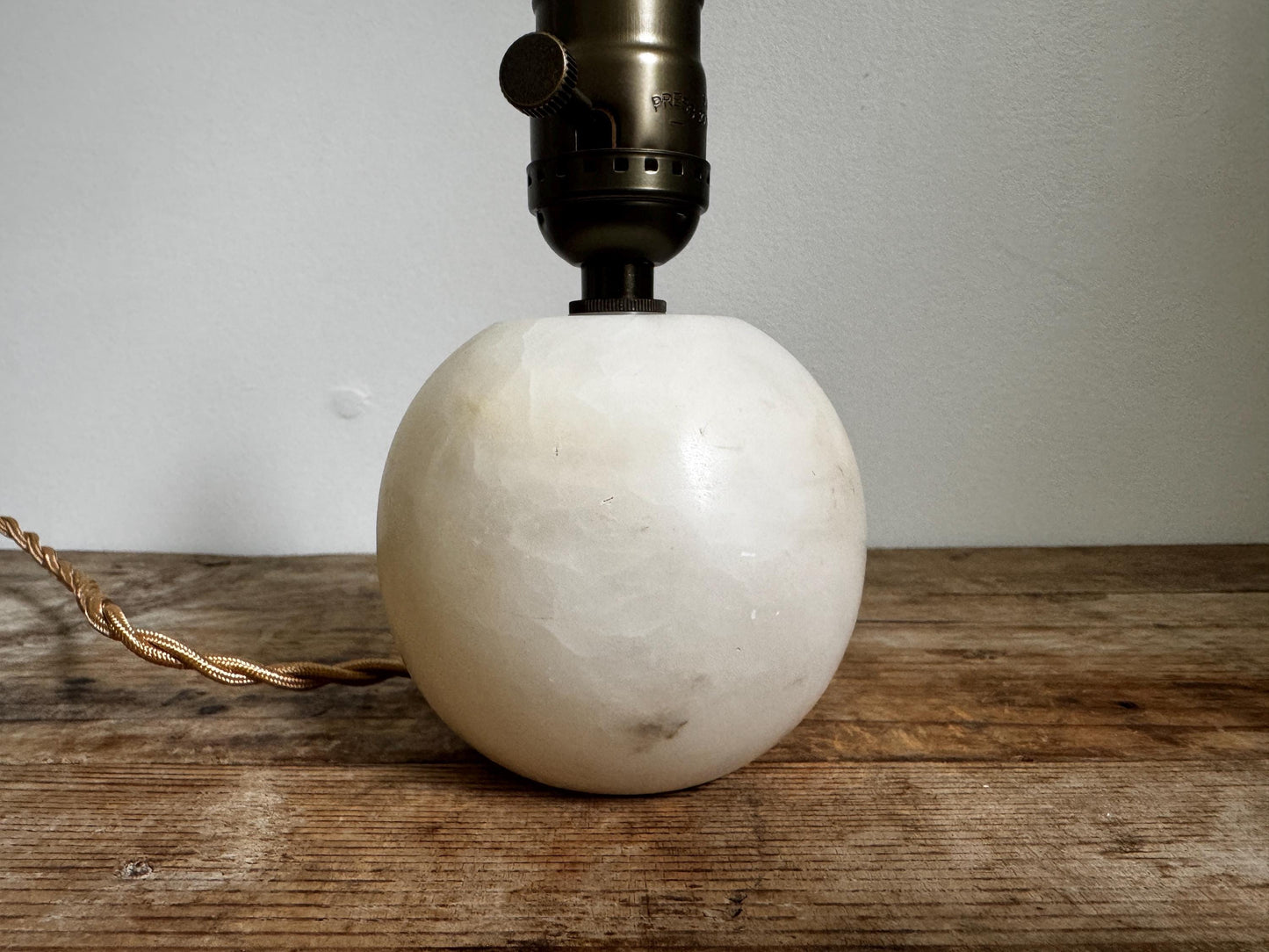 Alabaster Vintage Mini Orb Boudoir Antique Neoclassical Cream White Stone Table Lamp Antique Vintage  Gold