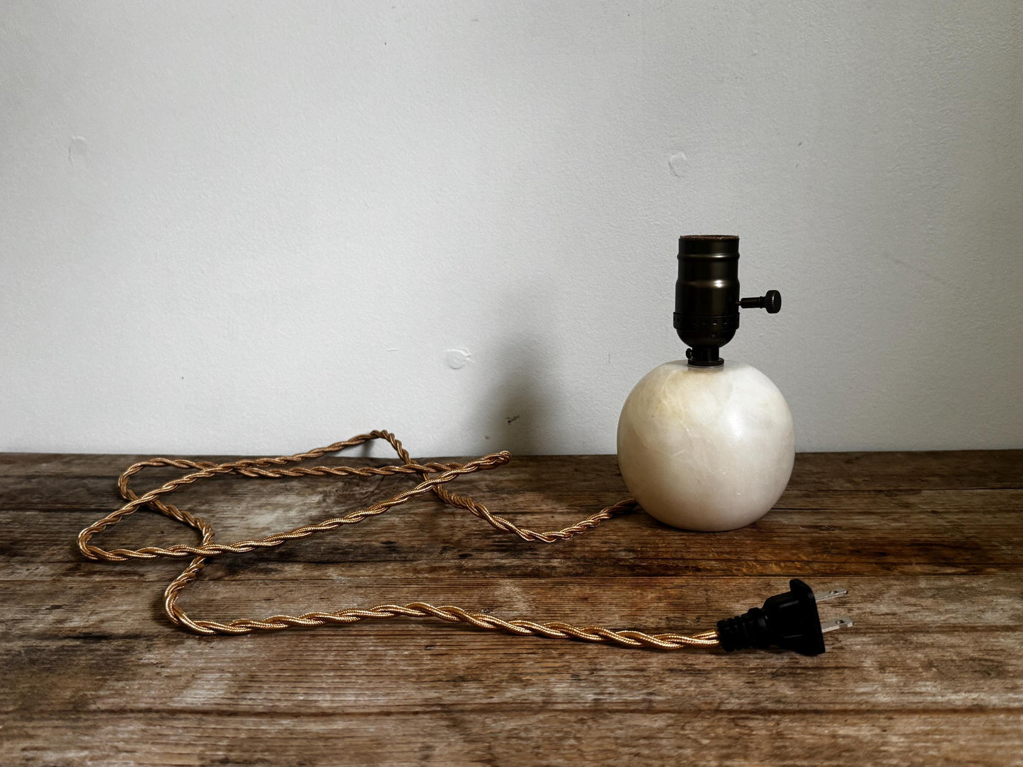 Alabaster Vintage Mini Orb Boudoir Antique Neoclassical Cream White Stone Table Lamp Antique Vintage  Gold