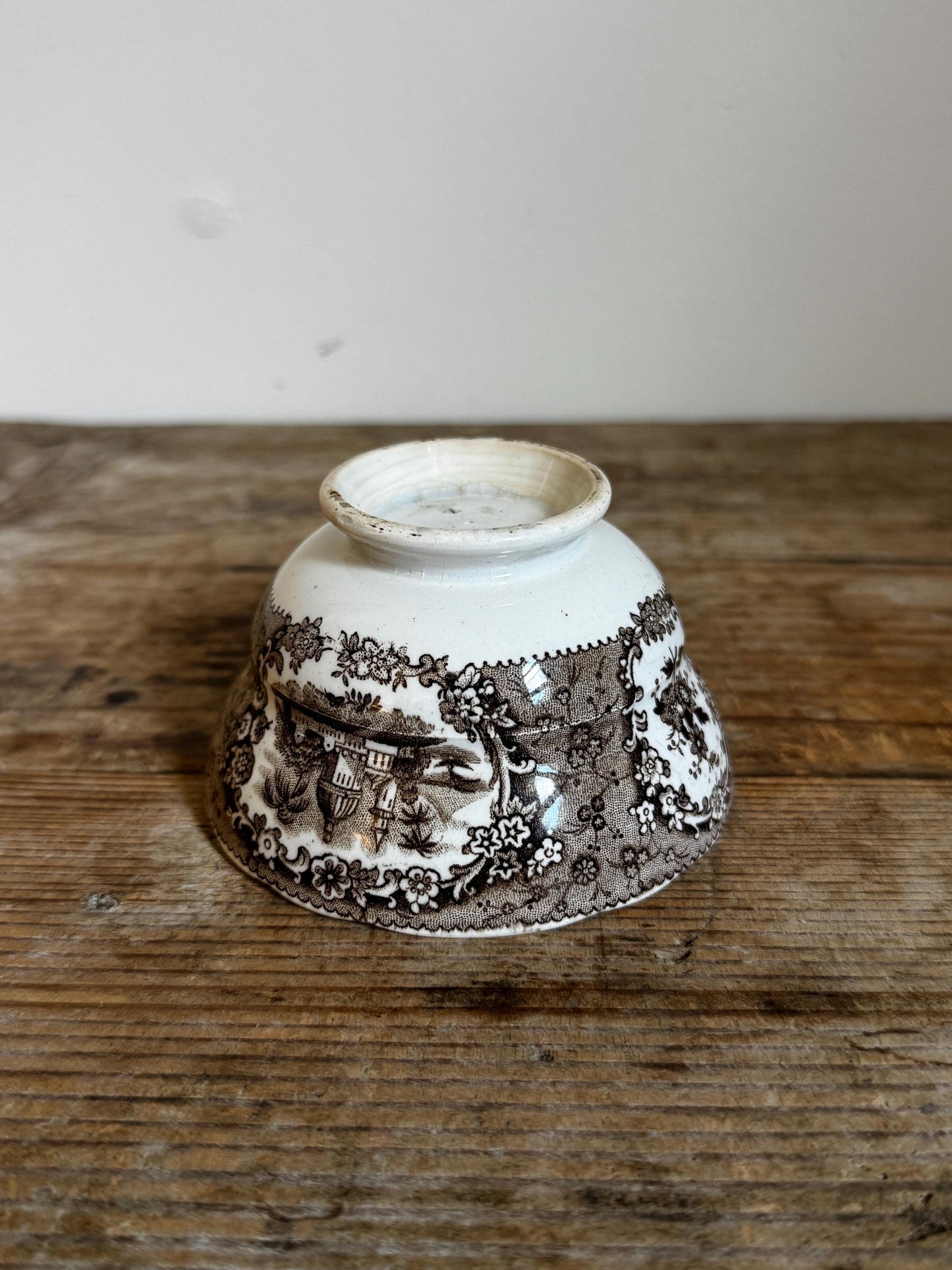 Antique William Ridgways Oriental Brown White Transferware Mini Waste Bowl Tea Cup Scalloped 1830s