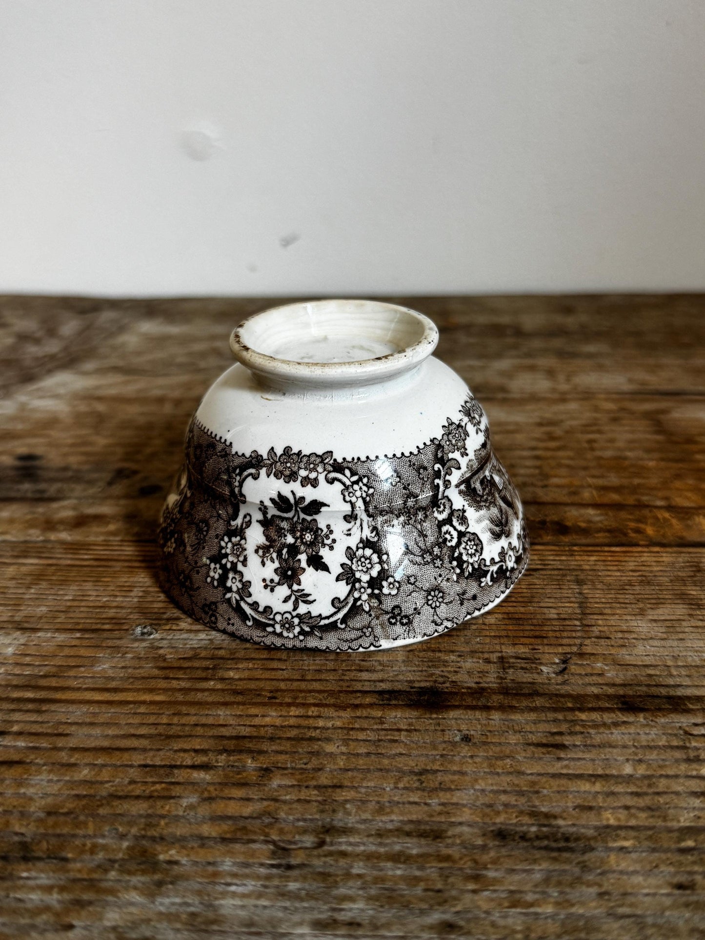 Antique William Ridgways Oriental Brown White Transferware Mini Waste Bowl Tea Cup Scalloped 1830s