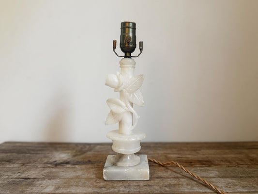 Alabaster Vintage Flower Rose Carved Boudoir Antique Neoclassical Cream White Stone Table Lamp Antique Gold